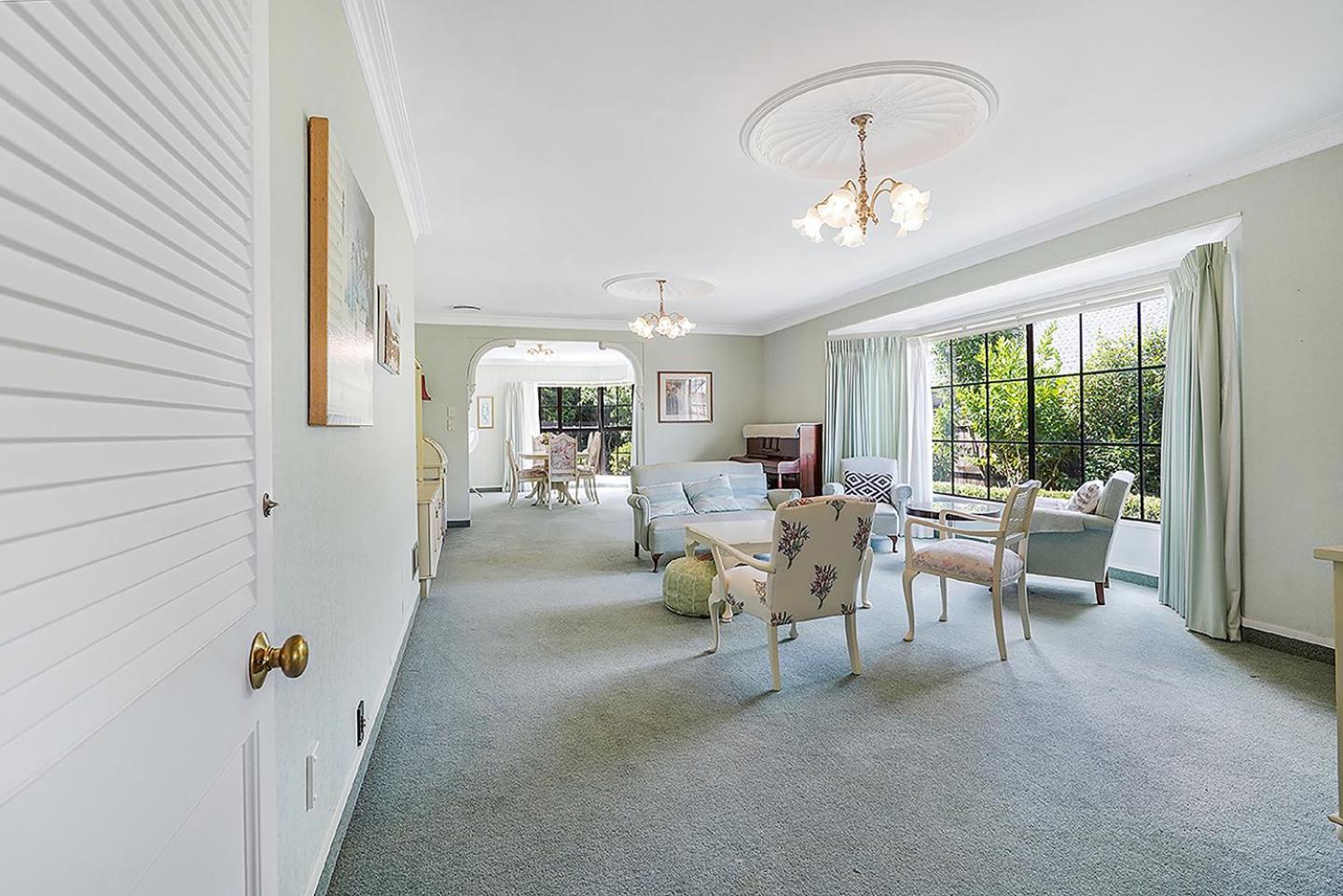Wow, Spacious Home With A Pool Hamilton Eksteriør bilde