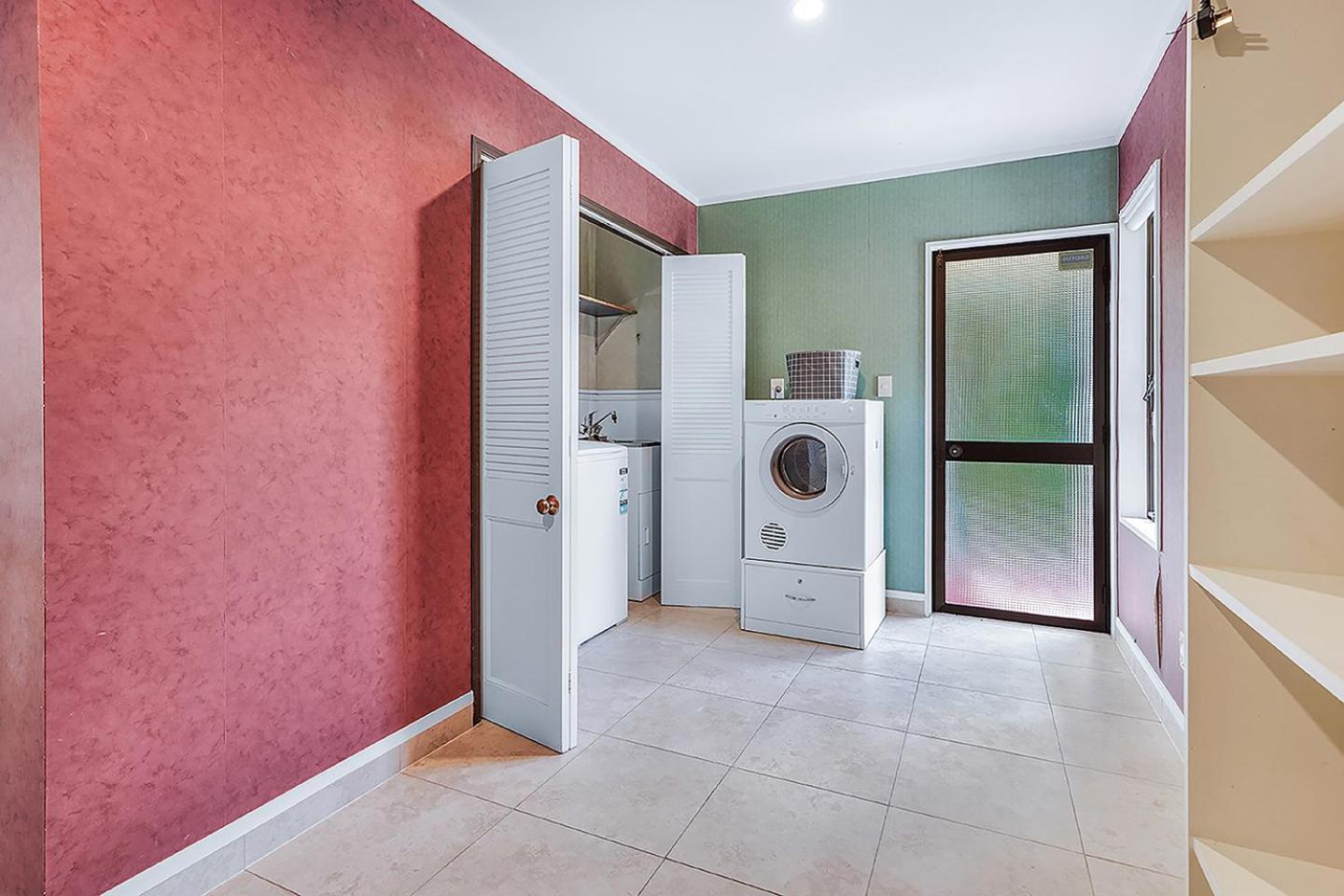 Wow, Spacious Home With A Pool Hamilton Eksteriør bilde