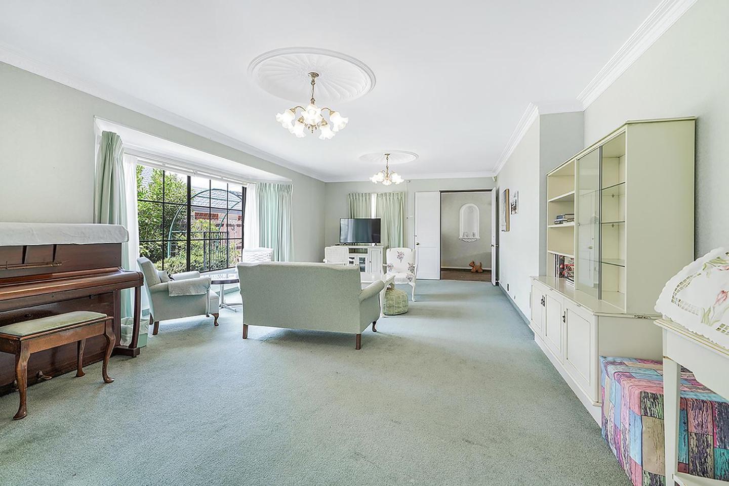 Wow, Spacious Home With A Pool Hamilton Eksteriør bilde